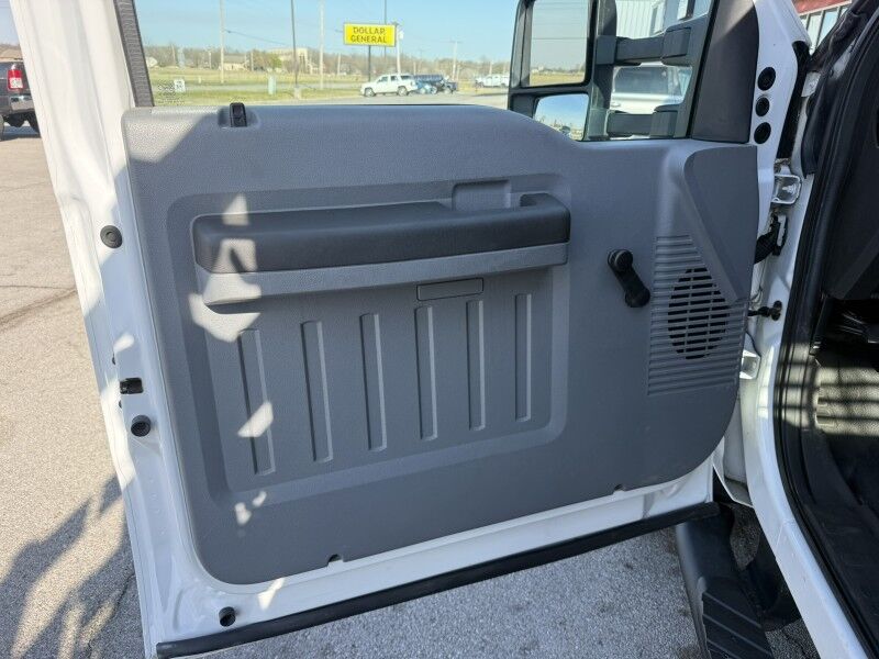 2016 Ford F-450 V10 Stake Body w/ Lift Gate 67k mi's XL Collinsville OK