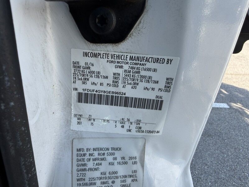 2016 Ford F-450 V10 Stake Body w/ Lift Gate 67k mi's XL Collinsville OK