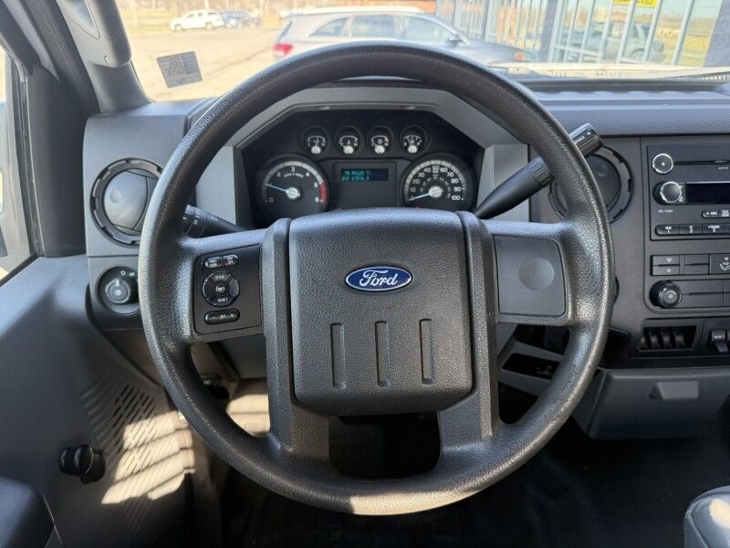 2016 Ford F-450 V10 Stake Body w/ Lift Gate 67k mi's XL Collinsville OK