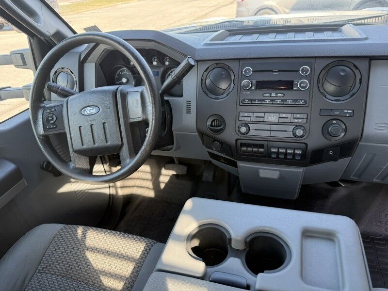 2016 Ford F-450 V10 Stake Body w/ Lift Gate 67k mi's XL Collinsville OK