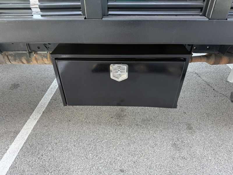 2016 Ford F-450 V10 Stake Body w/ Lift Gate 67k mi's XL Collinsville OK