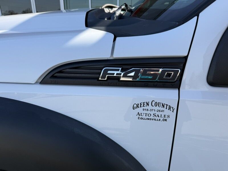 2016 Ford F-450 V10 Stake Body w/ Lift Gate 67k mi's XL Collinsville OK