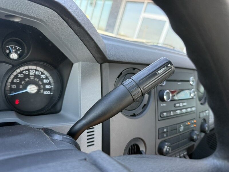 2016 Ford F-450 V10 Stake Body w/ Lift Gate 67k mi's XL Collinsville OK