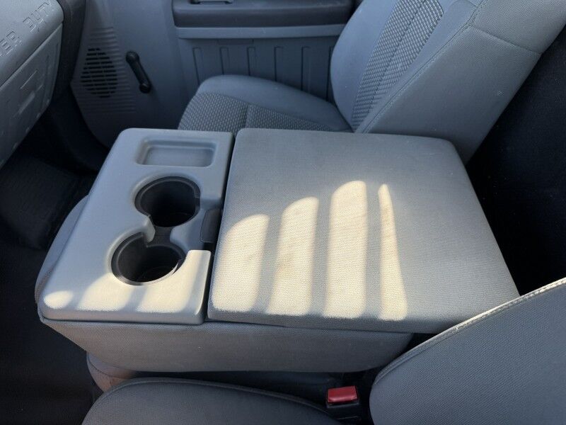 2016 Ford F-450 V10 Stake Body w/ Lift Gate 67k mi's XL Collinsville OK