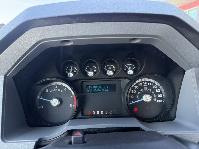 2016 Ford F-450 V10 Stake Body w/ Lift Gate 67k mi's XL Collinsville OK