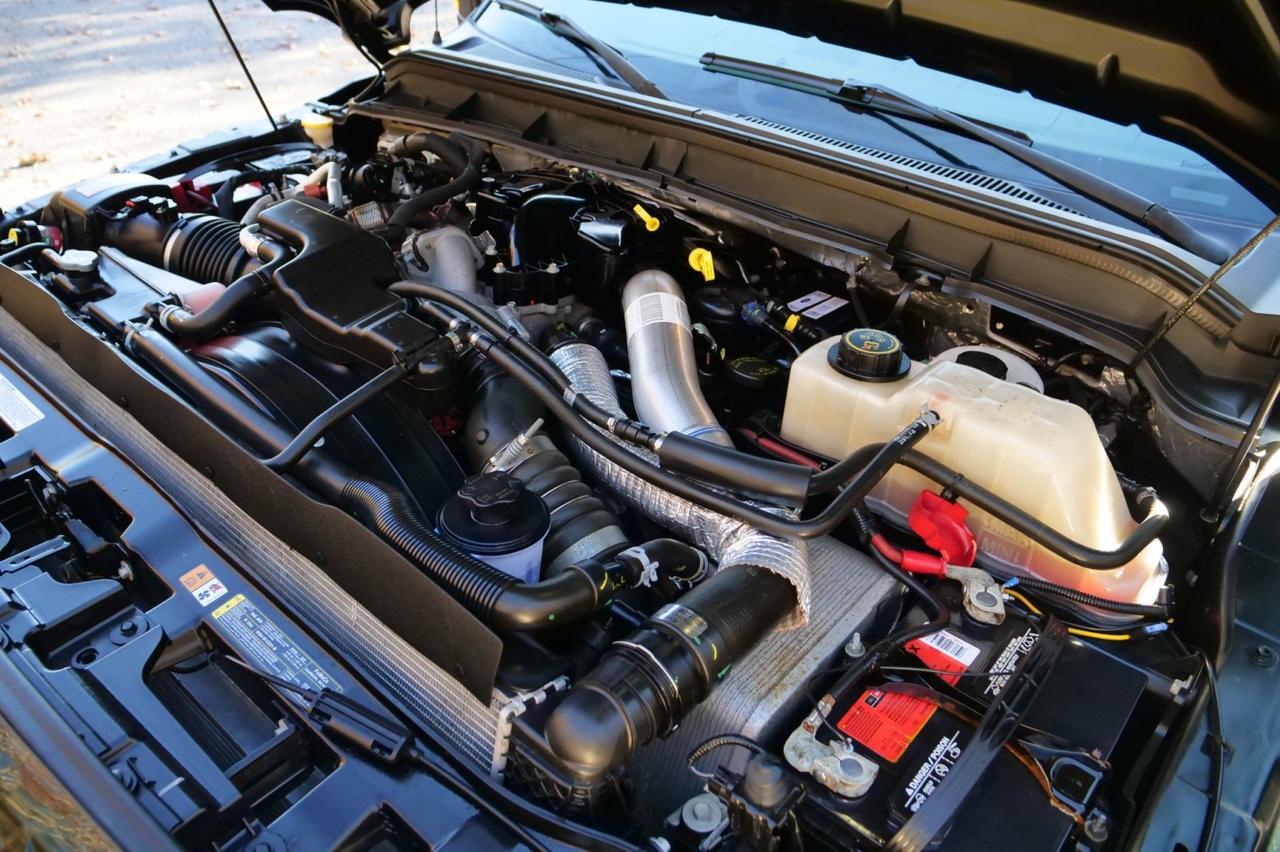 2016 Ford F-450SD King Ranch 4X4 / DRW / Truck Topper / 6.7L V8 Diesel! Lincolnton NC