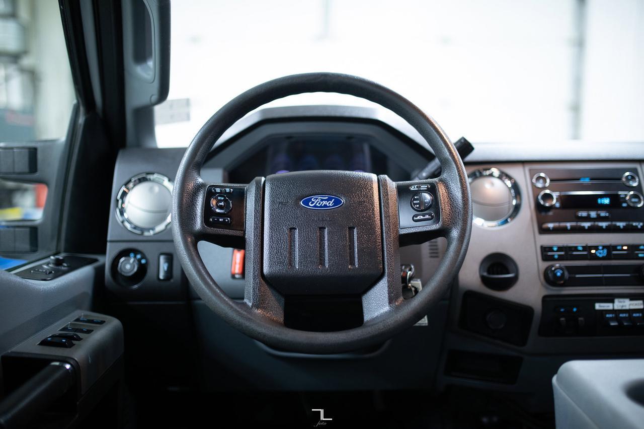 2016 Ford F-550 4x4 Crew Cab XLT Picker Diesel Red Deer AB