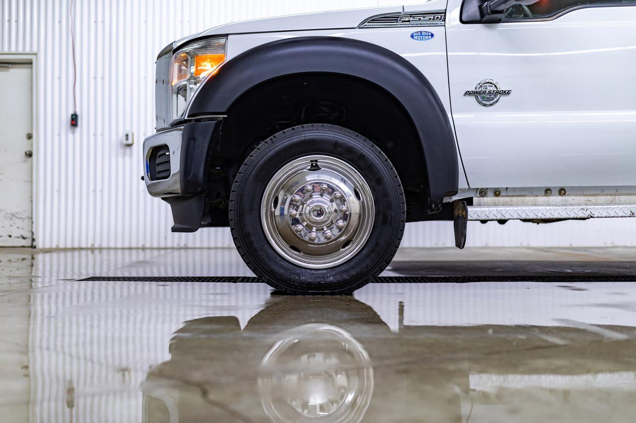 2016 Ford F-550 4x4 Crew Cab XLT Picker Diesel Red Deer AB