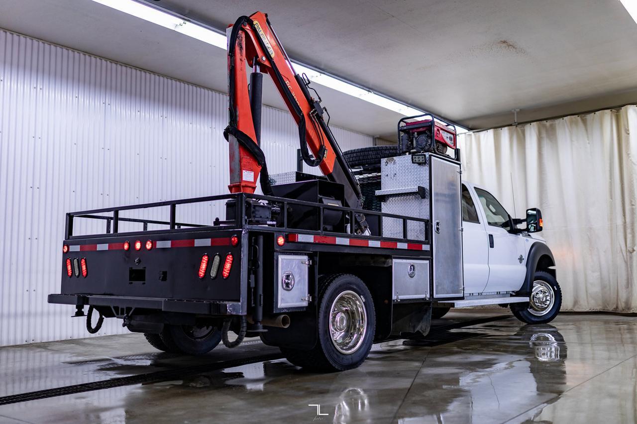 2016 Ford F-550 4x4 Crew Cab XLT Picker Diesel Red Deer AB