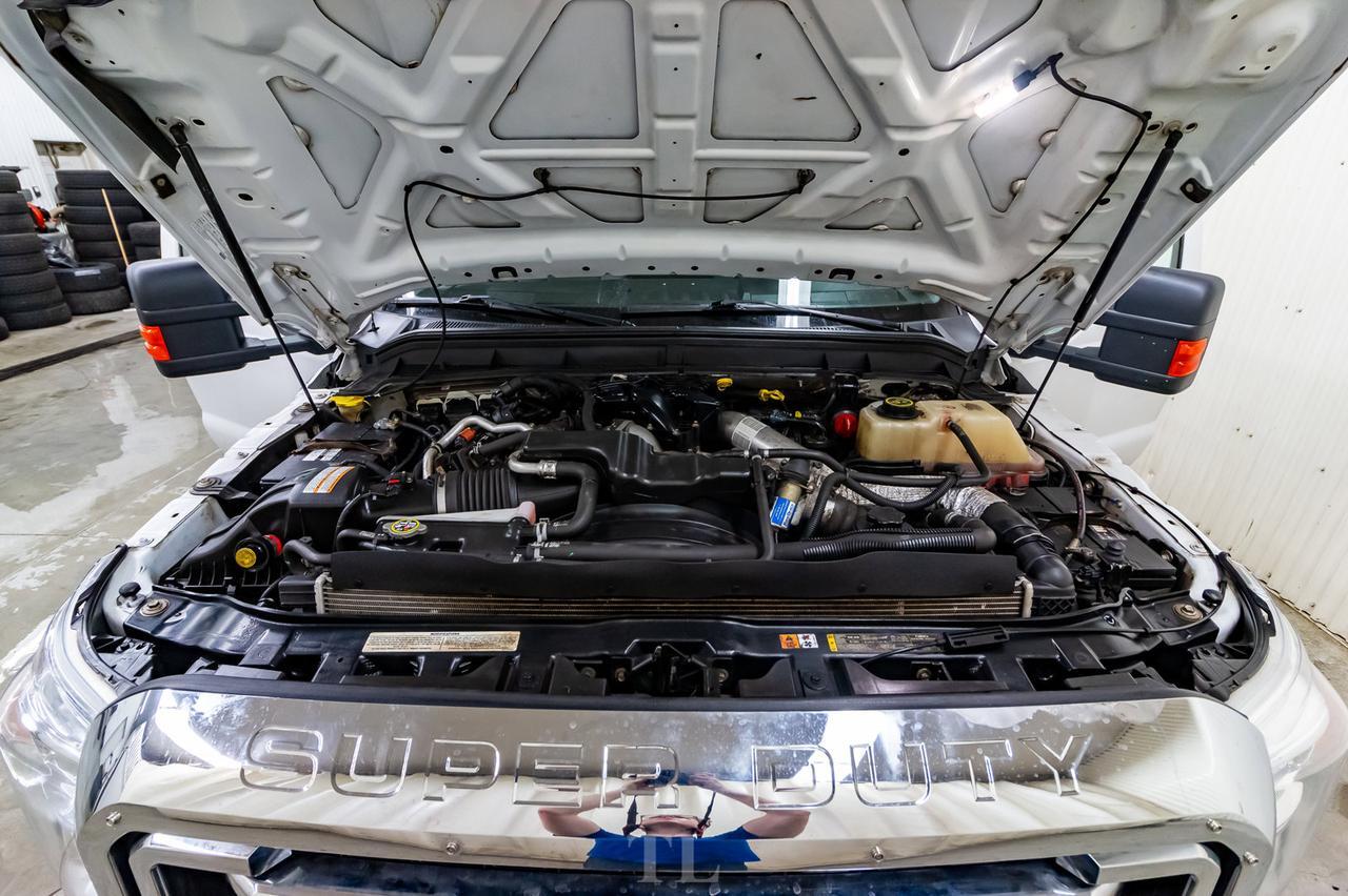 2016 Ford F-550 4x4 Reg Cab XLT Deck Diesel Red Deer AB