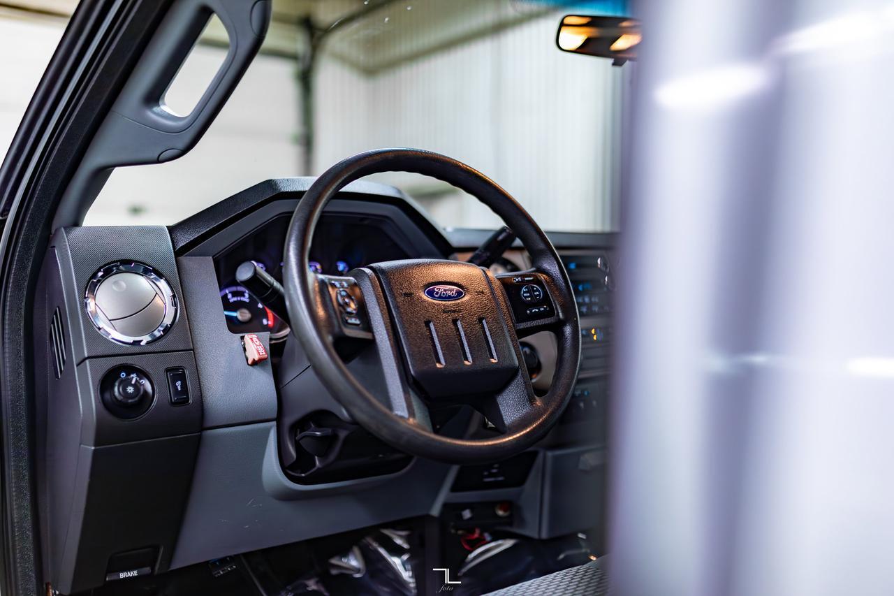 2016 Ford F-550 4x4 Super Cab XLT Picker Deck Diesel Red Deer AB