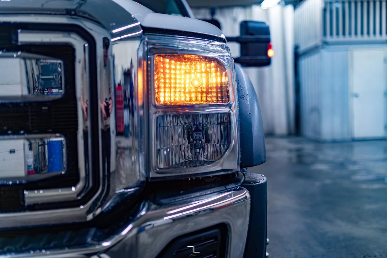 2016 Ford F-550 4x4 Super Cab XLT Picker Deck Diesel Red Deer AB