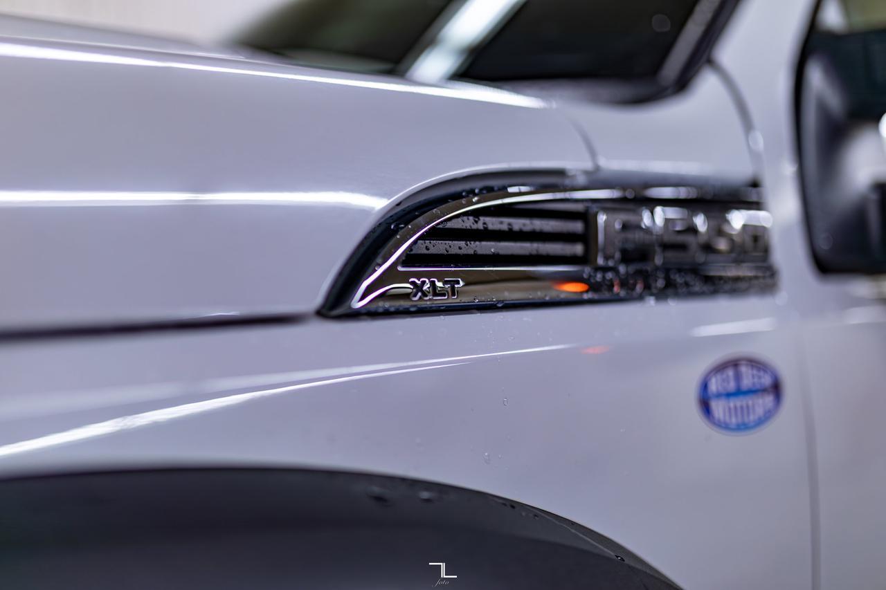 2016 Ford F-550 4x4 Super Cab XLT Picker Deck Diesel Red Deer AB