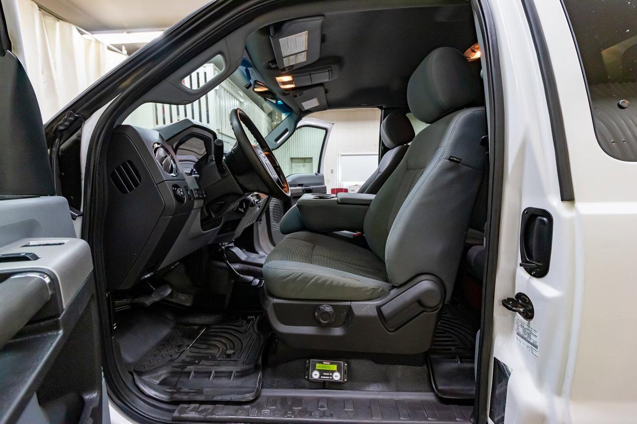 2016 Ford F-550 4x4 Super Cab XLT Welding Deck Diesel Red Deer AB