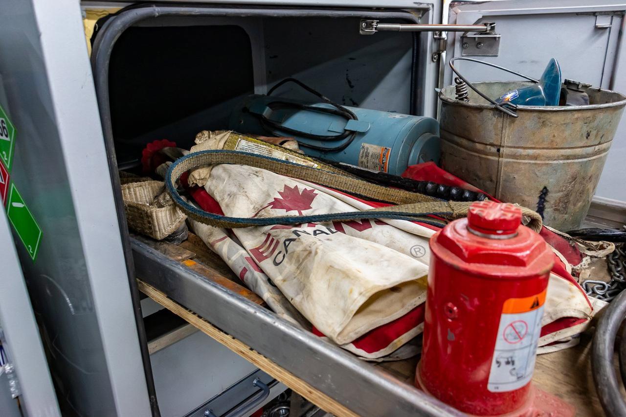 2016 Ford F-550 4x4 Super Cab XLT Welding Deck Diesel Red Deer AB