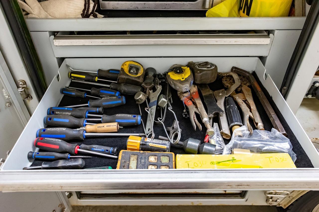 2016 Ford F-550 4x4 Super Cab XLT Welding Deck Diesel Red Deer AB