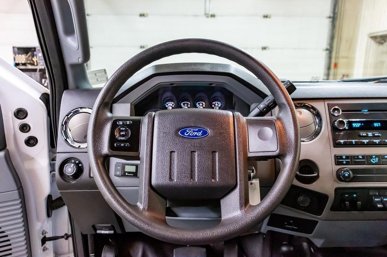 2016 Ford F-550 4x4 Super Cab XLT Welding Deck Diesel Red Deer AB