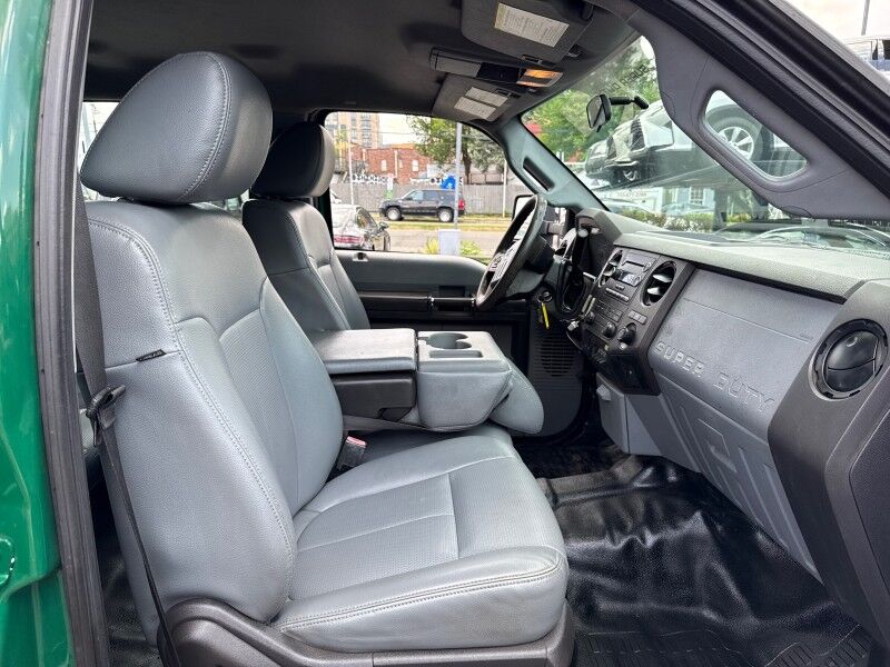 2016 Ford F-550 Super Duty Chassis XL Crew Cab 200 DRW RWD w/ Dump Body Arlington VA