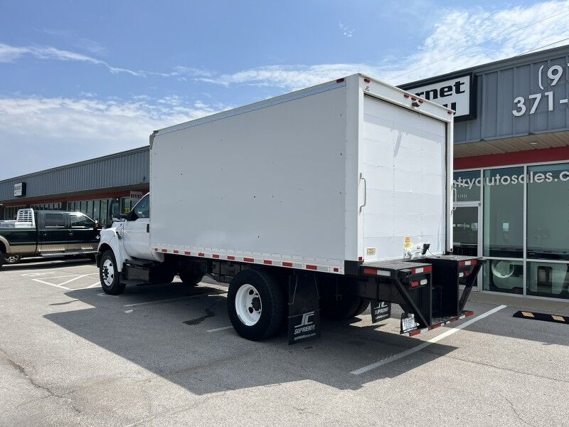 2016 Ford F-650 V10 16' Box Truck Collinsville OK