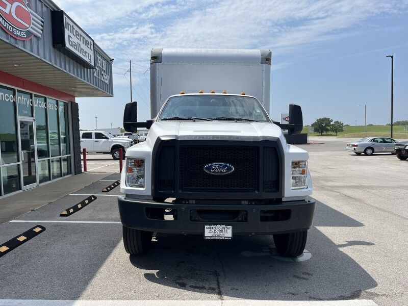 2016 Ford F-650 V10 16' Box Truck Collinsville OK