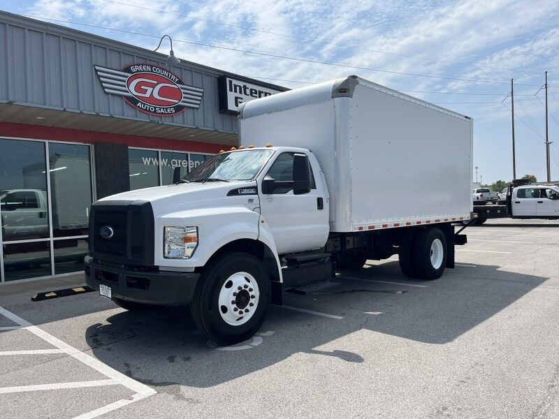 2016 Ford F-650 V10 16' Box Truck Collinsville OK
