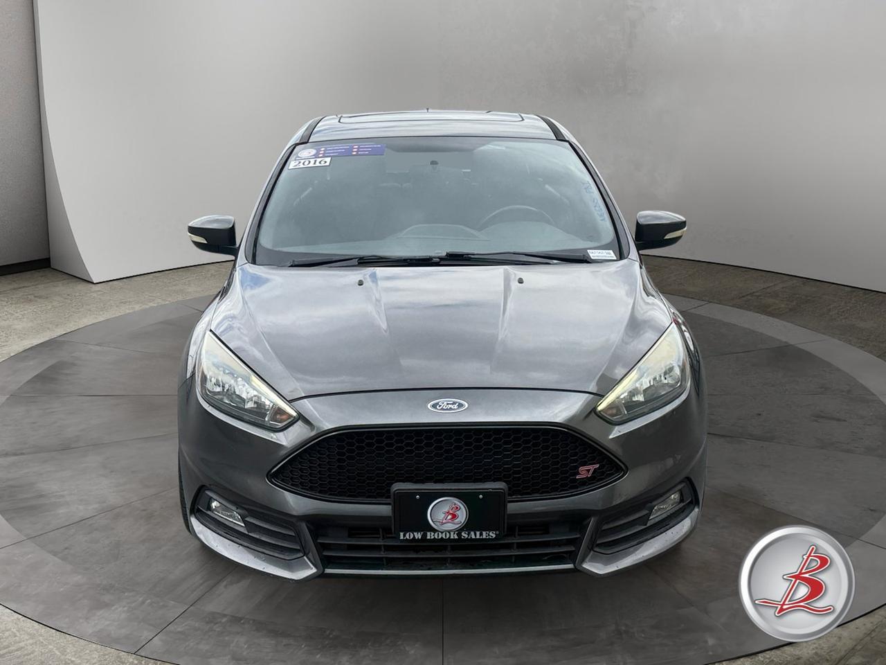 2016 Ford FOCUS ST