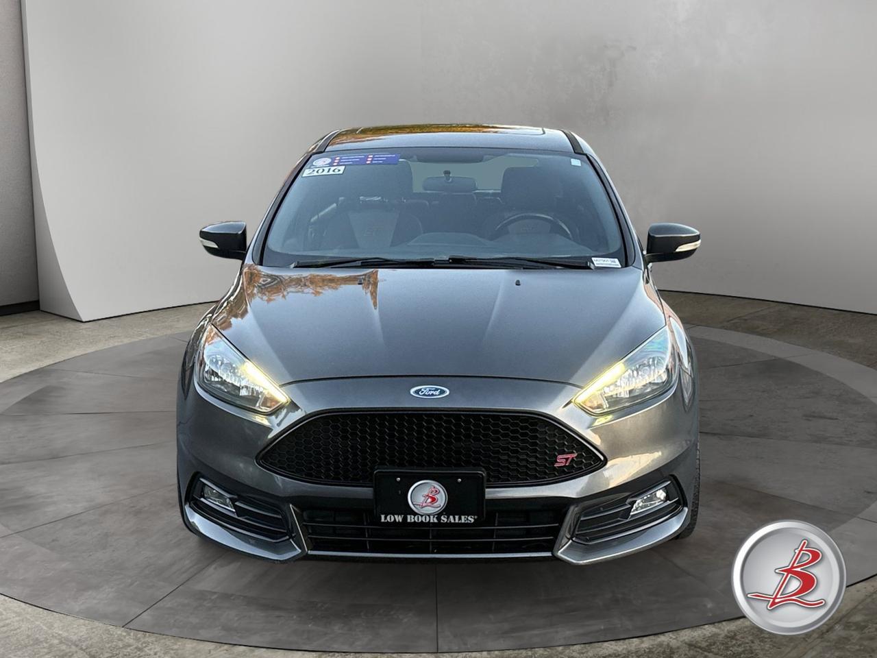 2016 Ford FOCUS ST