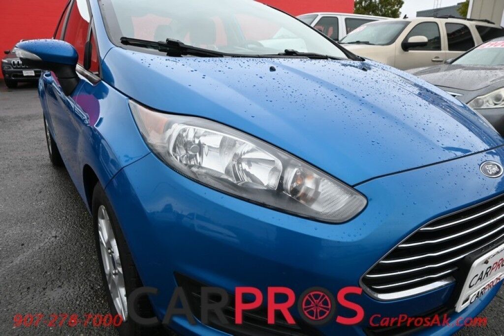 2016 Ford Fiesta SE - Automatic - Heated Front Seats - Cruise Control - Automatic Climate Control - Power Mirrors Windows & Door Locks - Aluminum Wheels Anchorage AK