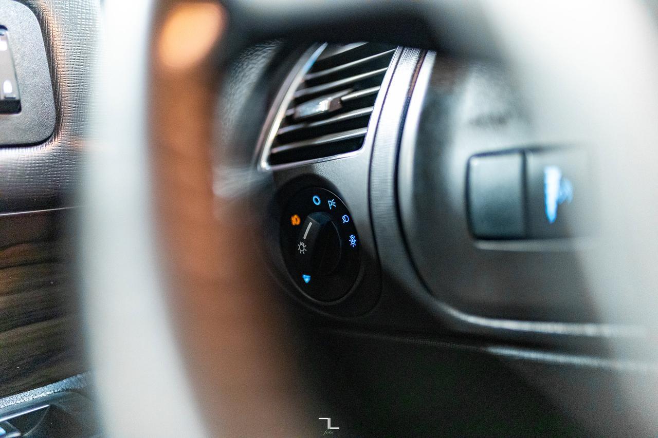 2016 Ford Flex AWD SEL BCam 3rd Row Red Deer AB