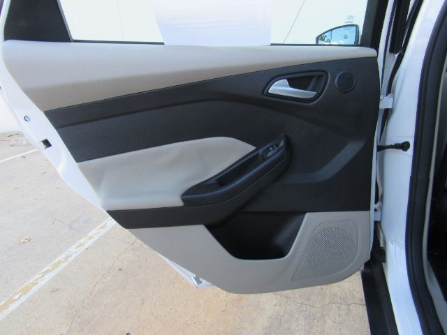 2016 Ford Focus Electric Hatchback Plano TX