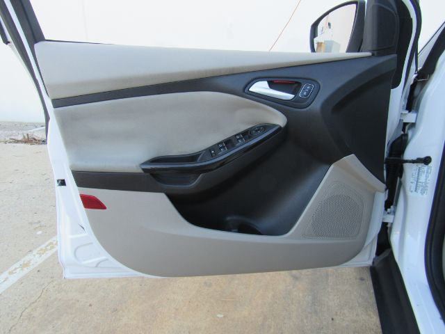 2016 Ford Focus Electric Hatchback Plano TX