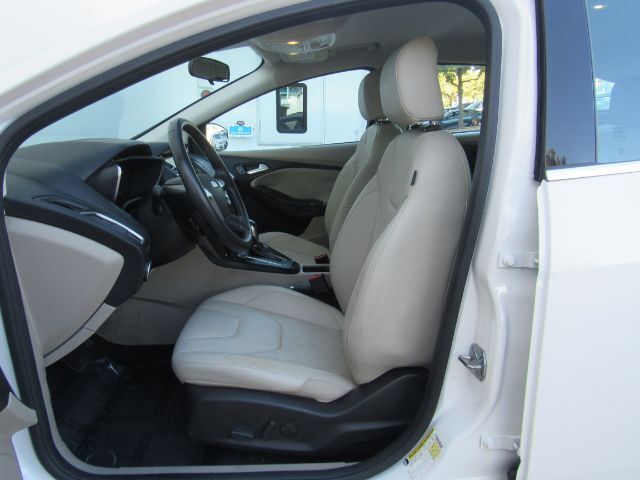 2016 Ford Focus Electric Hatchback Plano TX