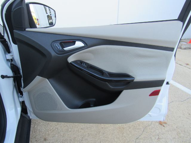 2016 Ford Focus Electric Hatchback Plano TX