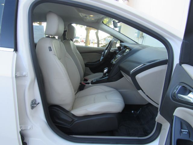 2016 Ford Focus Electric Hatchback Plano TX