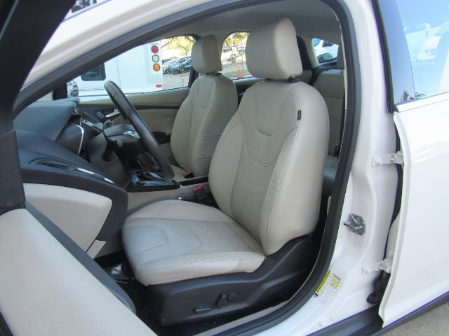 2016 Ford Focus Electric Hatchback Plano TX