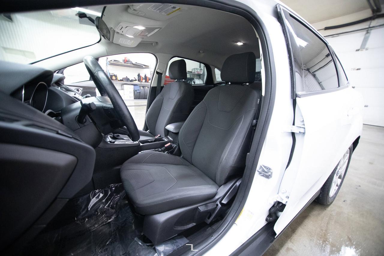 2016 Ford Focus SE BCam Red Deer AB