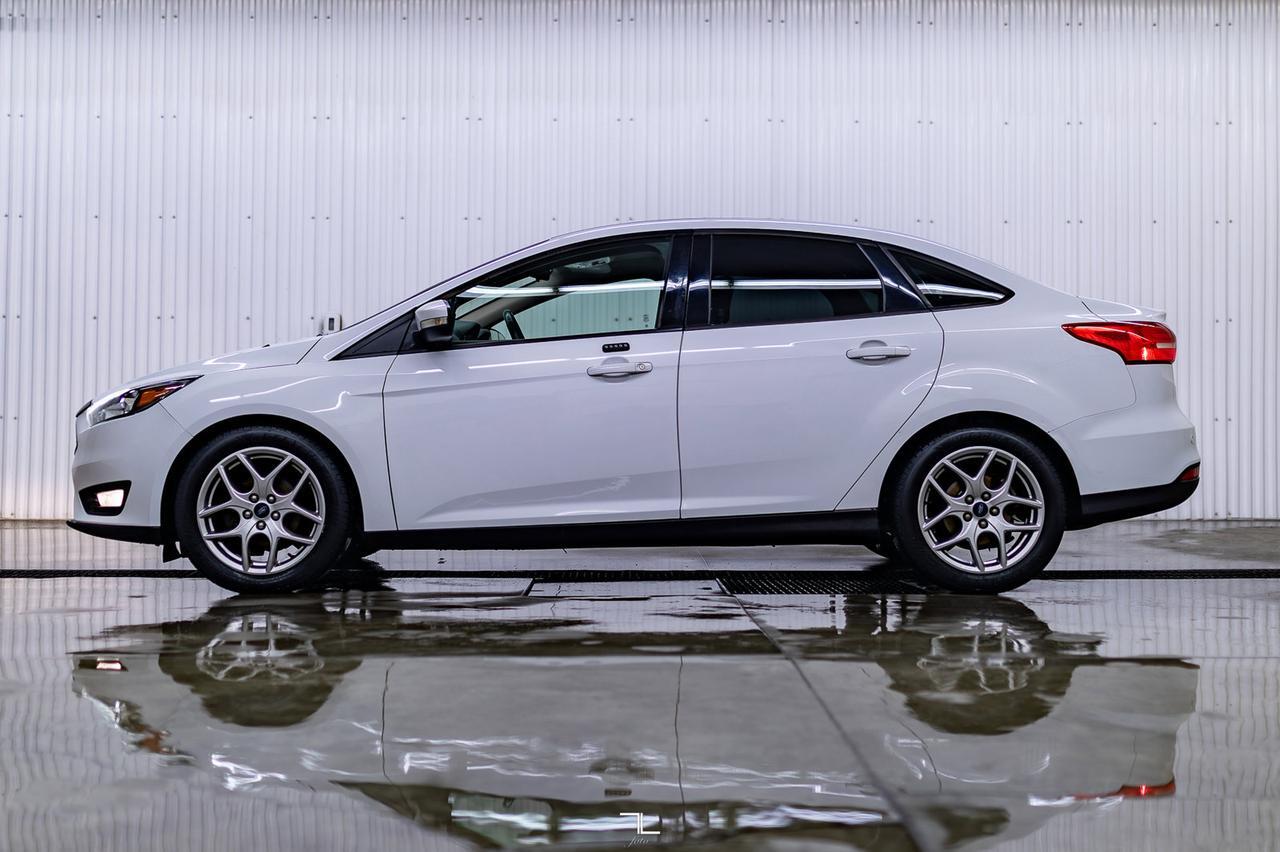 2016 Ford Focus SE BCam Red Deer AB