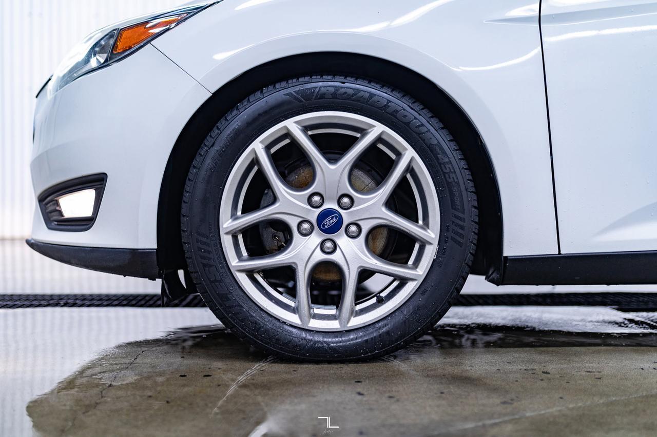 2016 Ford Focus SE BCam Red Deer AB