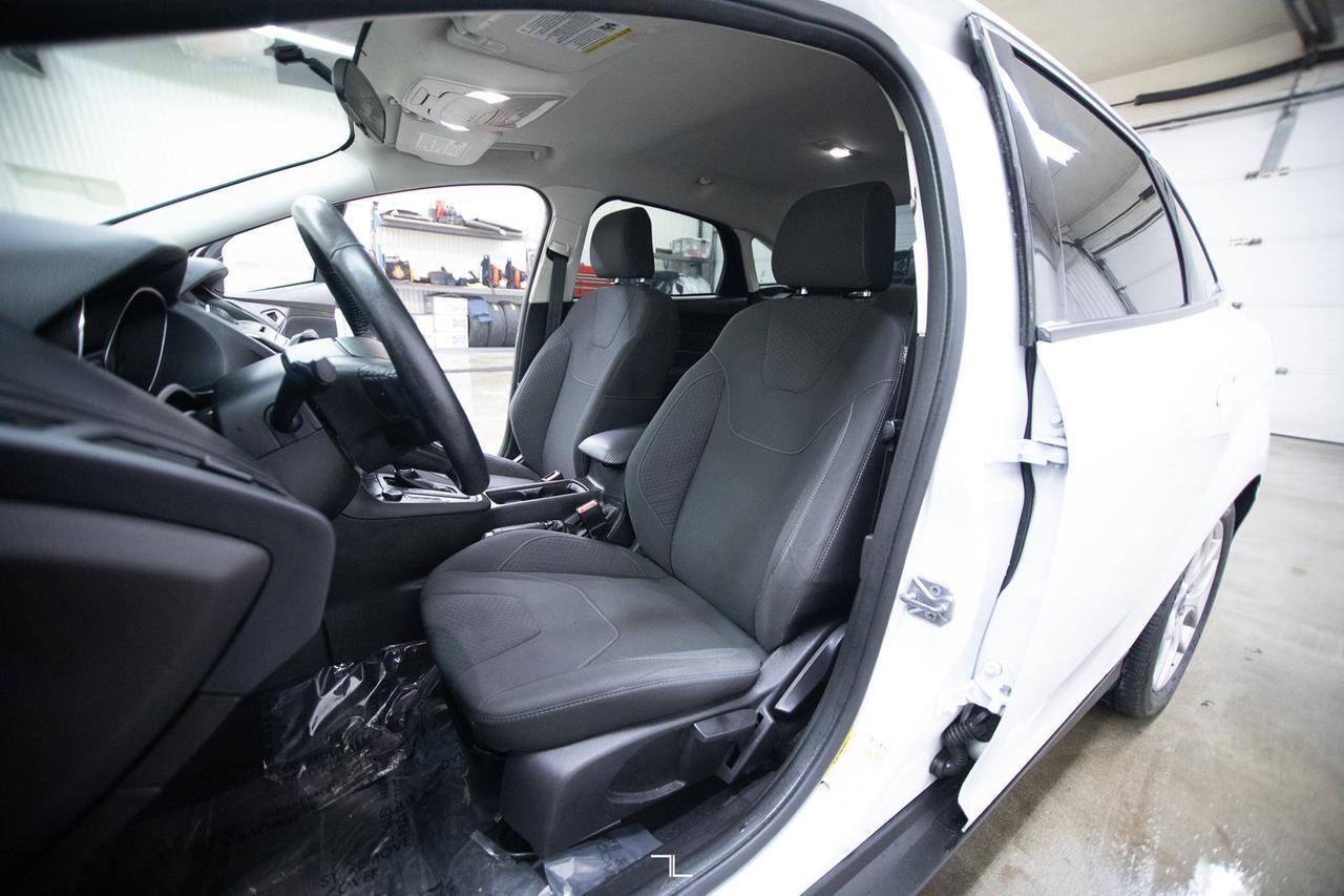 2016 Ford Focus SE BCam Red Deer AB