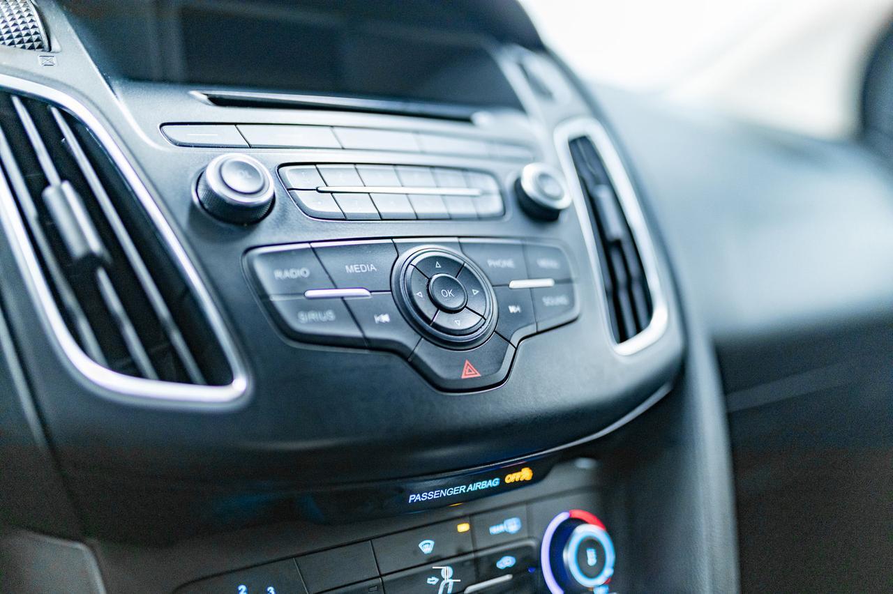 2016 Ford Focus SE BCam Red Deer AB