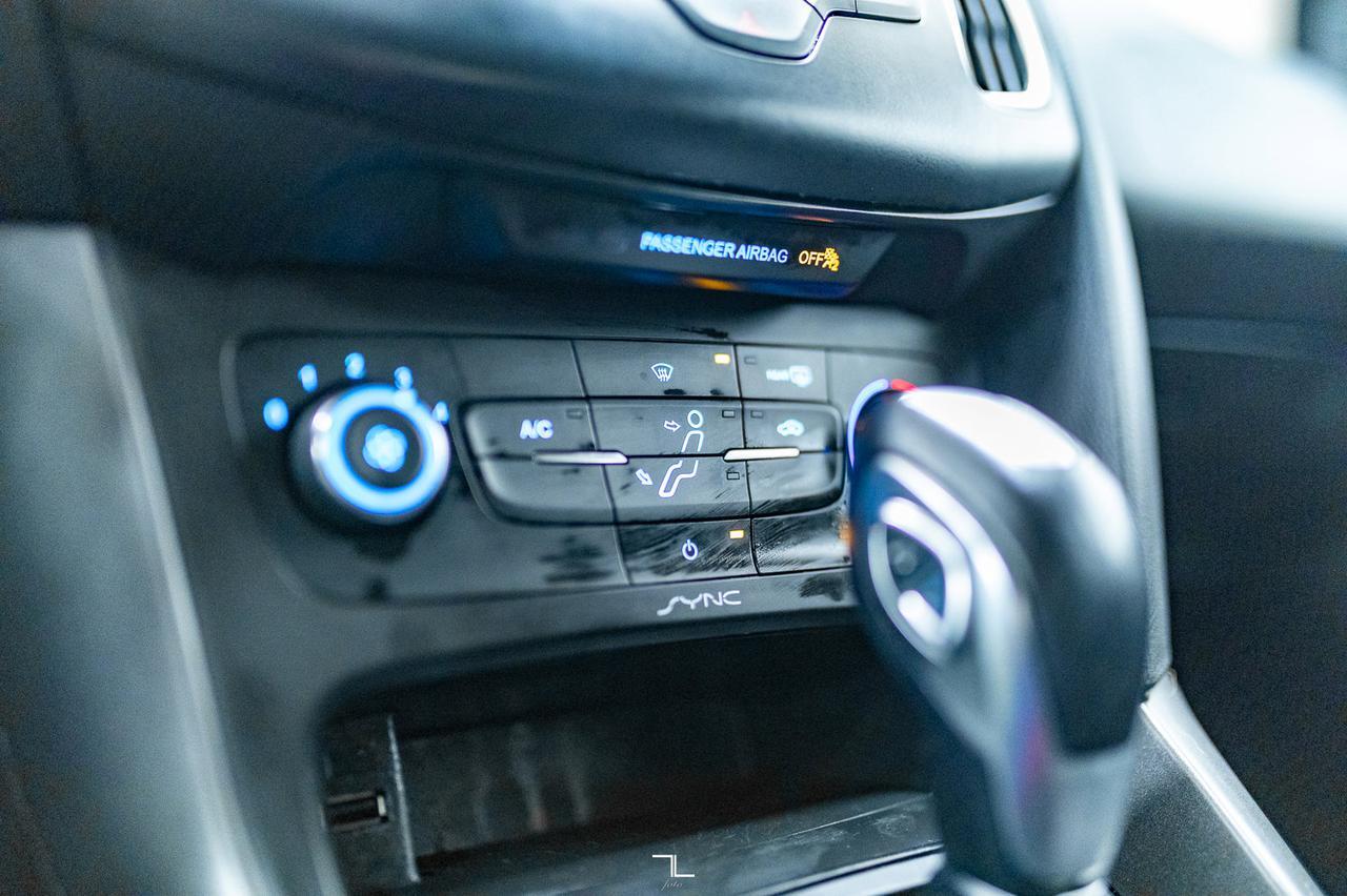 2016 Ford Focus SE BCam Red Deer AB