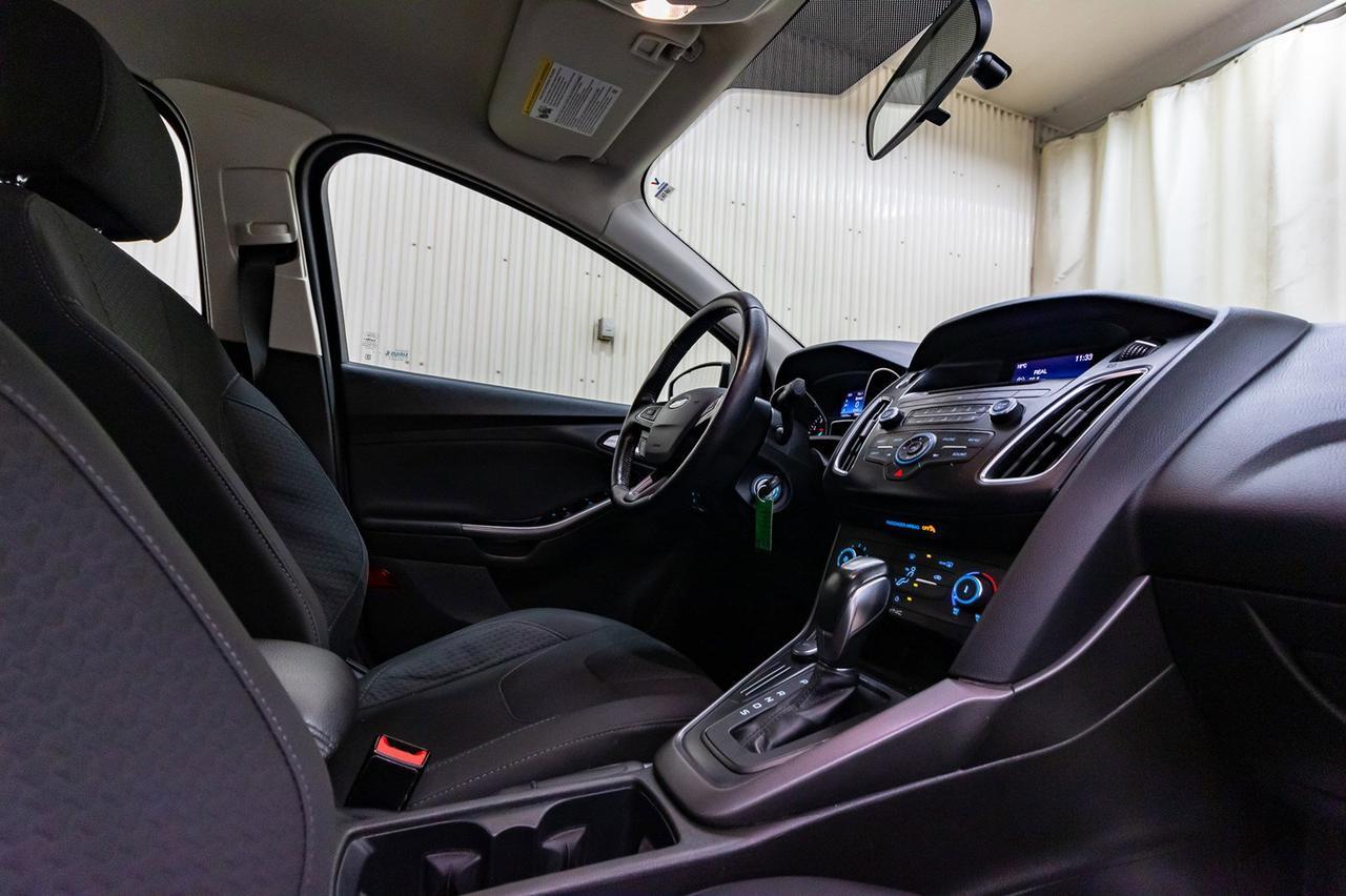2016 Ford Focus SE BCam Red Deer AB