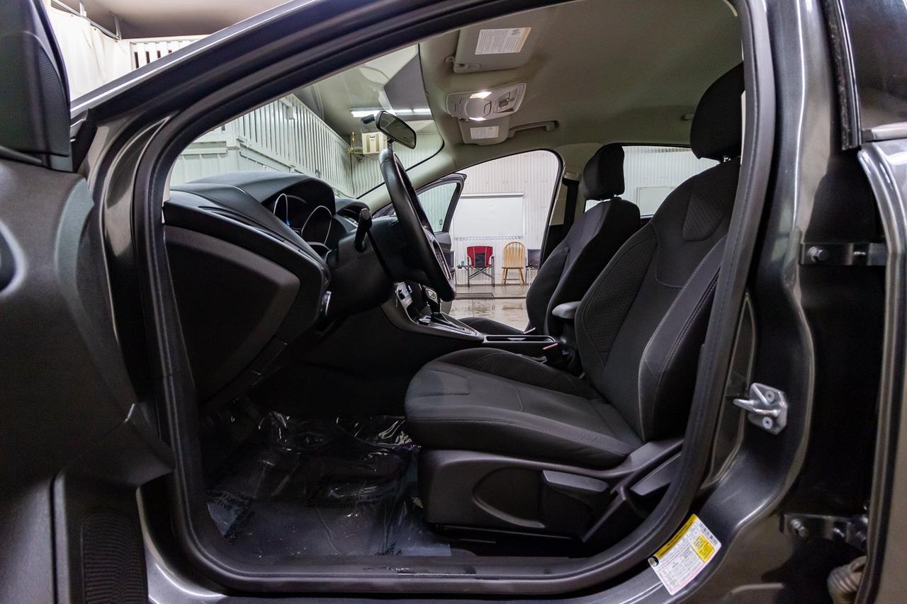 2016 Ford Focus SE BCam Red Deer AB