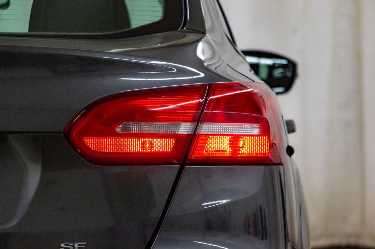 2016 Ford Focus SE BCam Red Deer AB