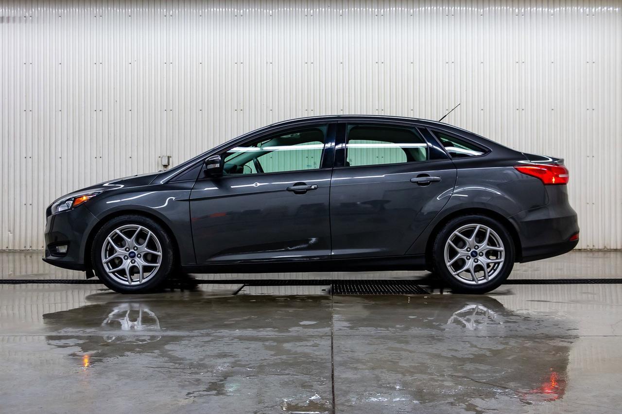 2016 Ford Focus SE BCam Red Deer AB
