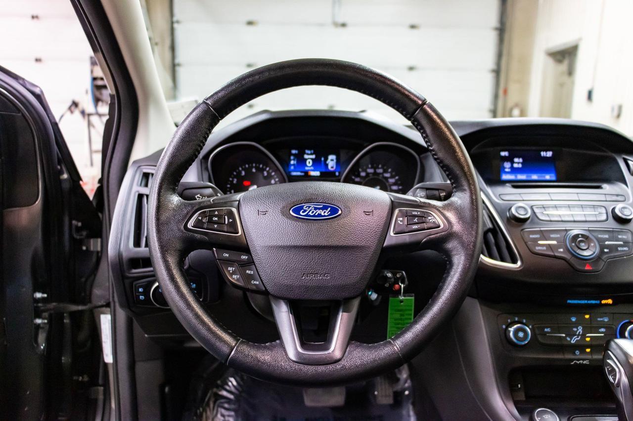 2016 Ford Focus SE BCam Red Deer AB