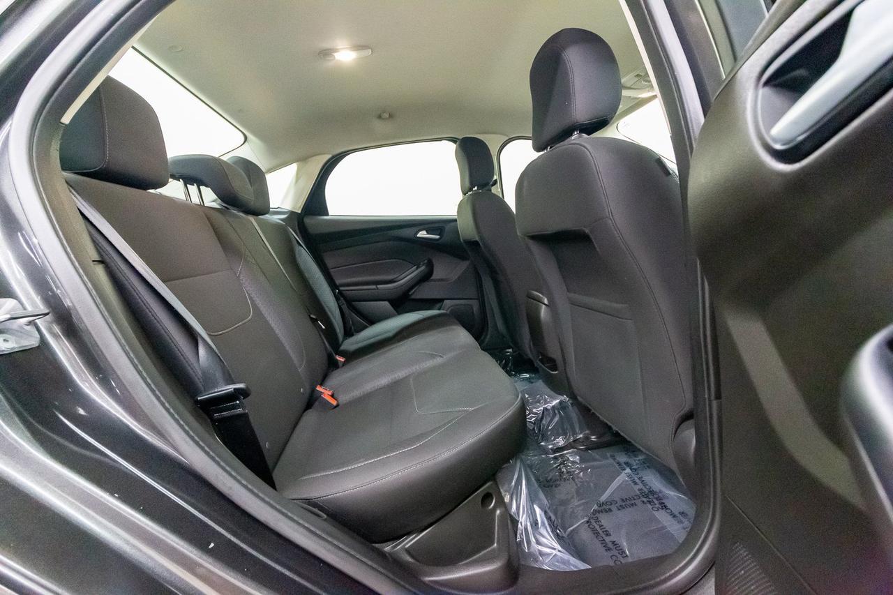 2016 Ford Focus SE BCam Red Deer AB