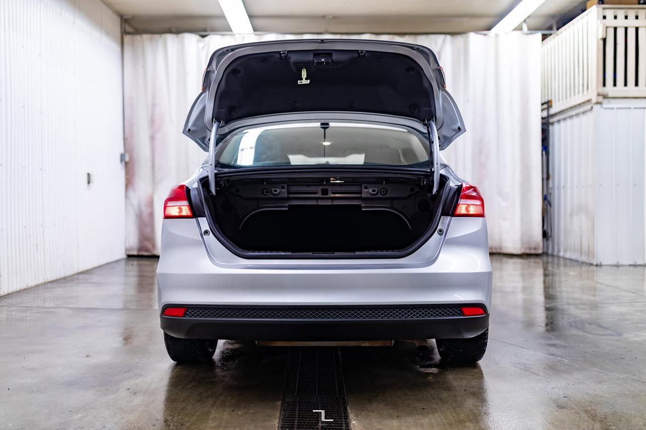 2016 Ford Focus SE BCam Red Deer AB