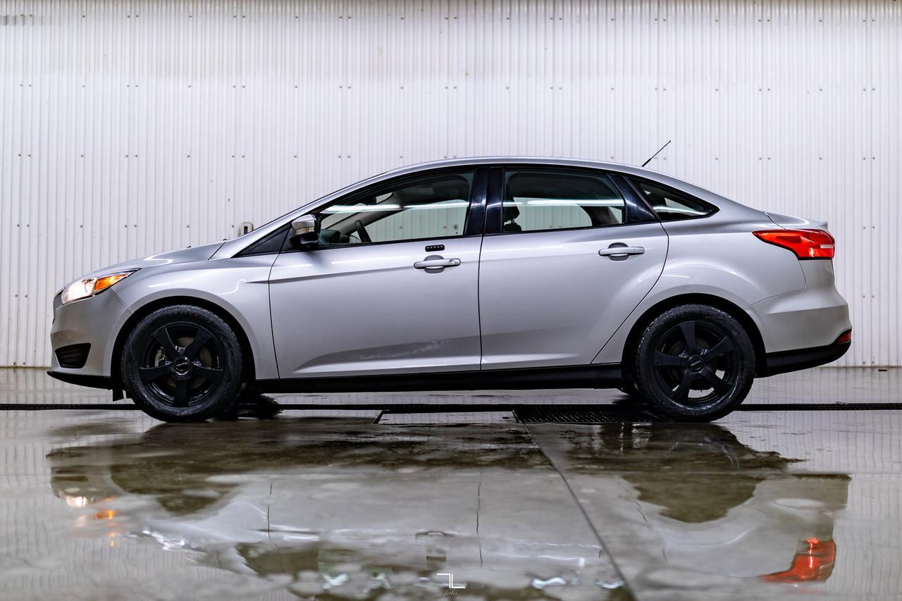 2016 Ford Focus SE BCam Red Deer AB