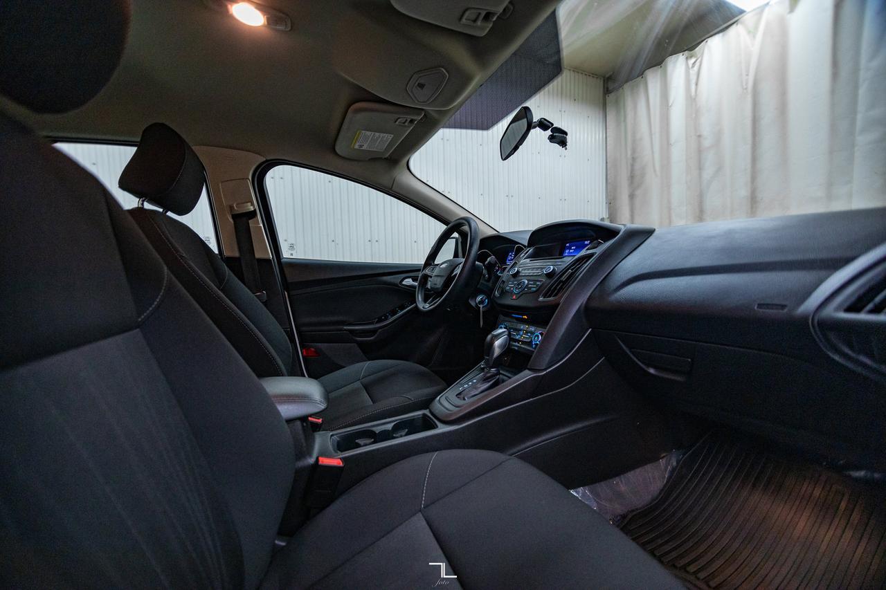 2016 Ford Focus SE BCam Red Deer AB